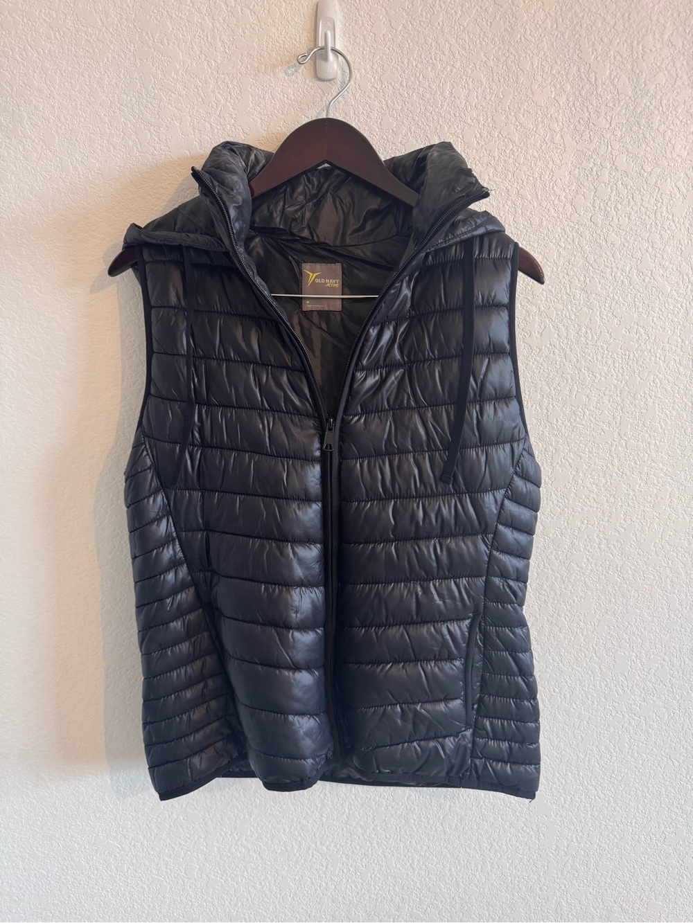 Old Navy Black Quilted Hooded Puffer Vest